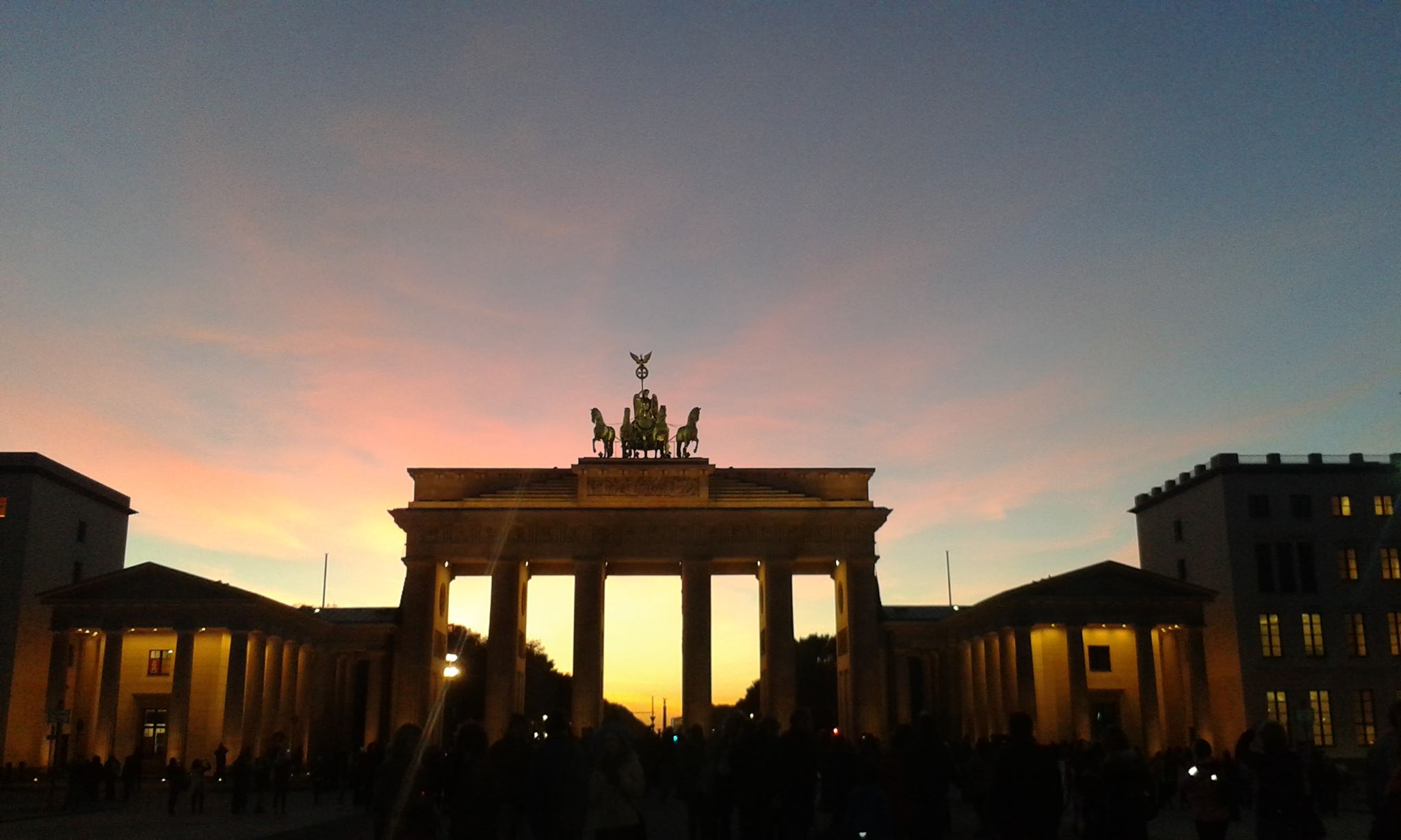 La puerta de Brandeburgo: viajar barato a Berlín 